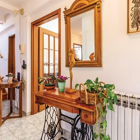 Four Bedroom In Daire *