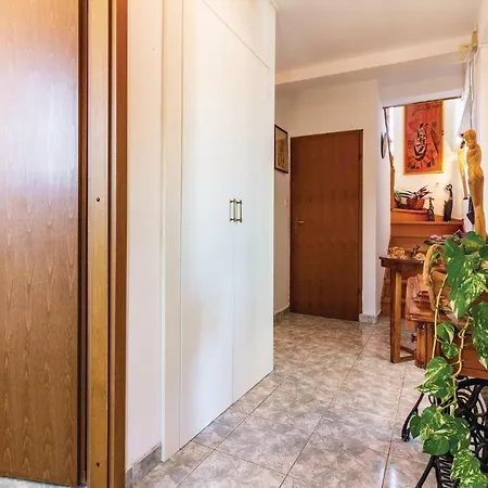 公寓 Four Bedroom In *